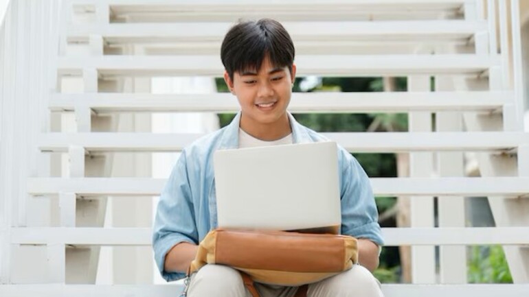 Tryout Online SNBT: Solusi Belajar Mandiri dan Evaluasi Diri Jelang UTBK