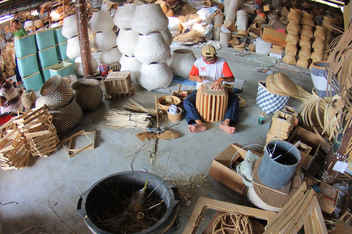 Mengenal Produk Lokal Unggulan Berbasis Warisan Budaya Daerah