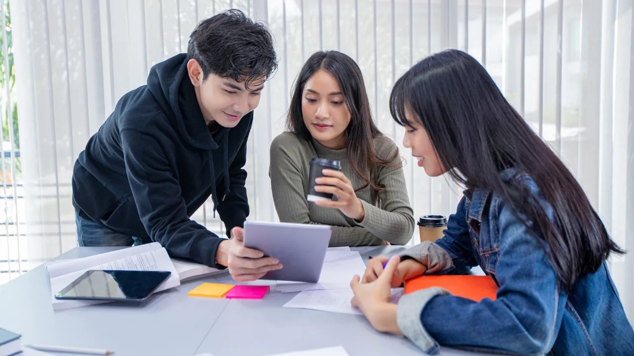 Biaya Kursus Persiapan TOEFL + Sertifikasi: Hitung Total Pengeluarannya!